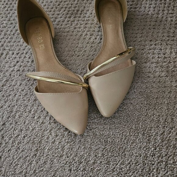 Shoes - Picture 2 of 3